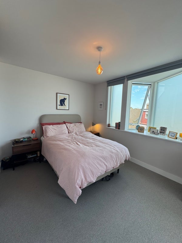 Room Colina Road in Greater London
