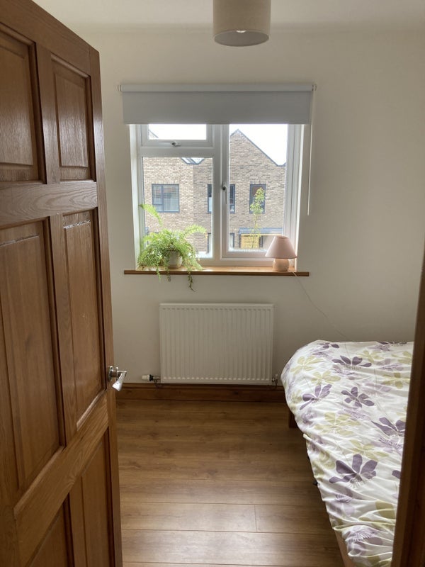 Room Crome Road in Bristol