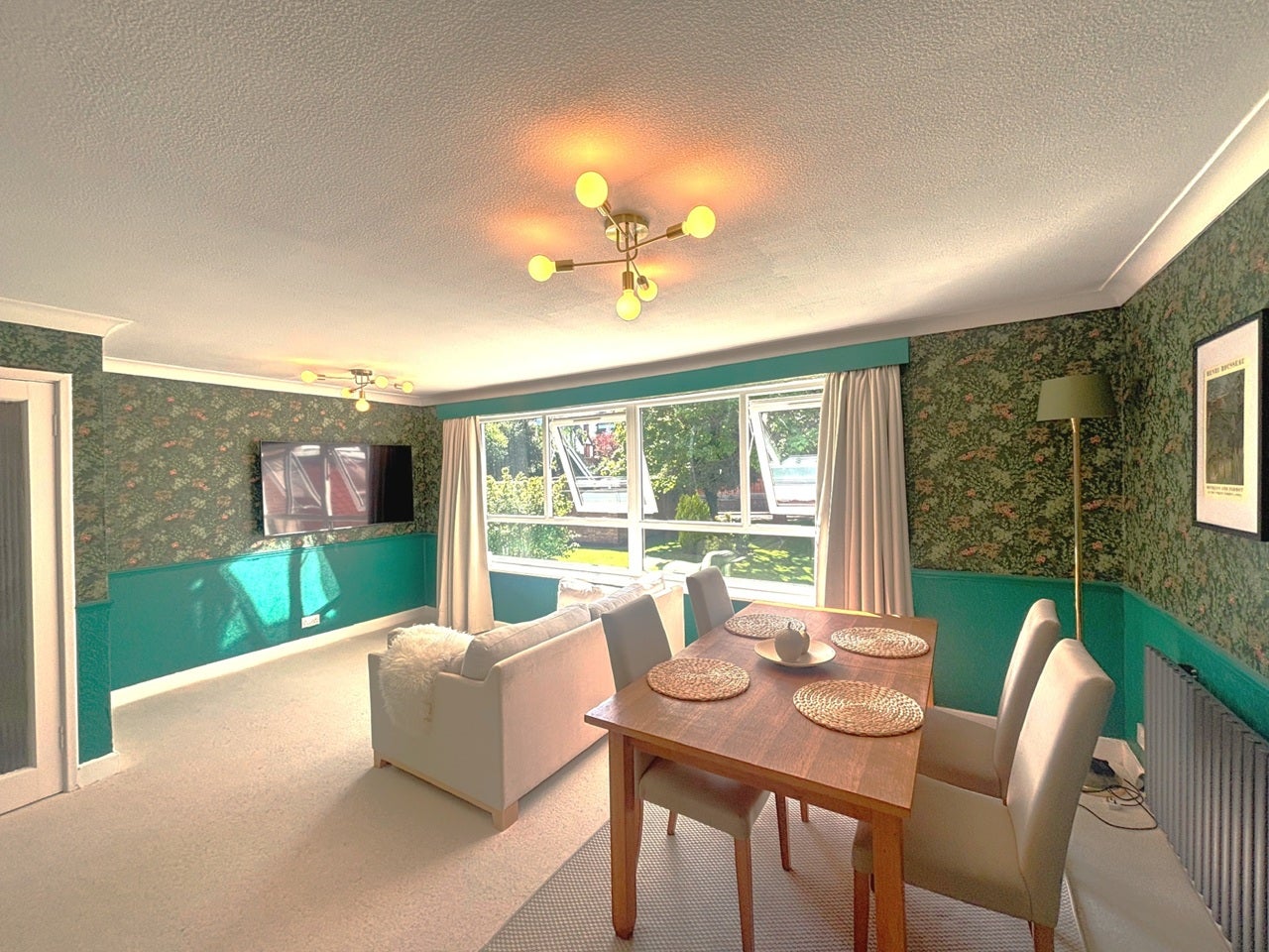 Flat Marsland Road in Metropolitan Borough of Solihull
