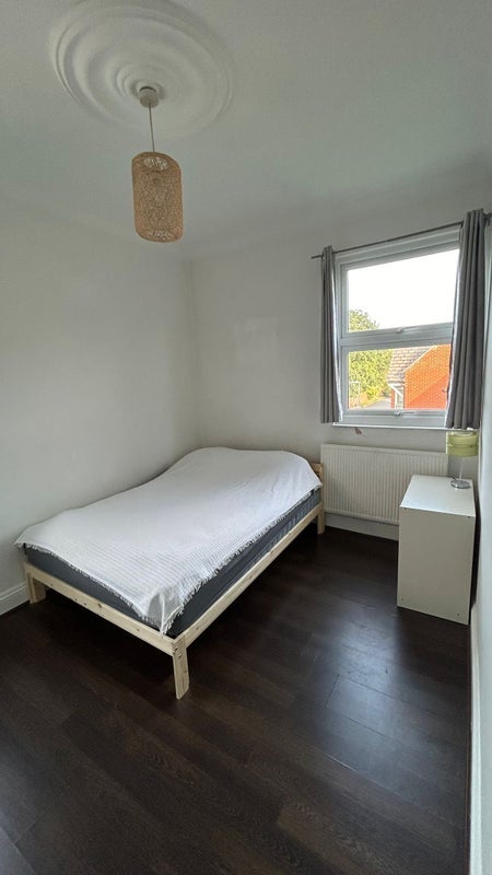 Room Hermon Hill in Greater London