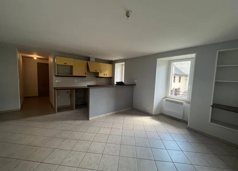 Flat Place Charles de Gaulle in Mende