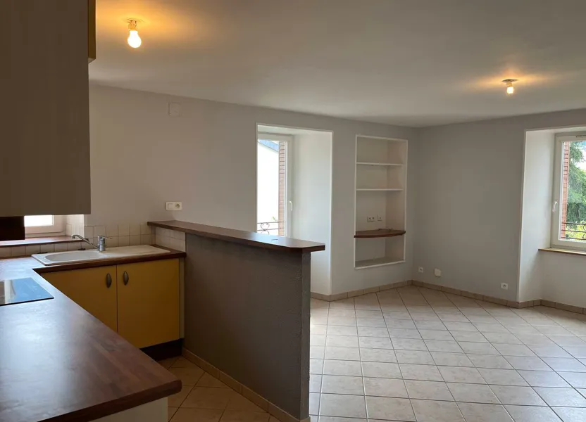 Flat Place Charles de Gaulle in Mende