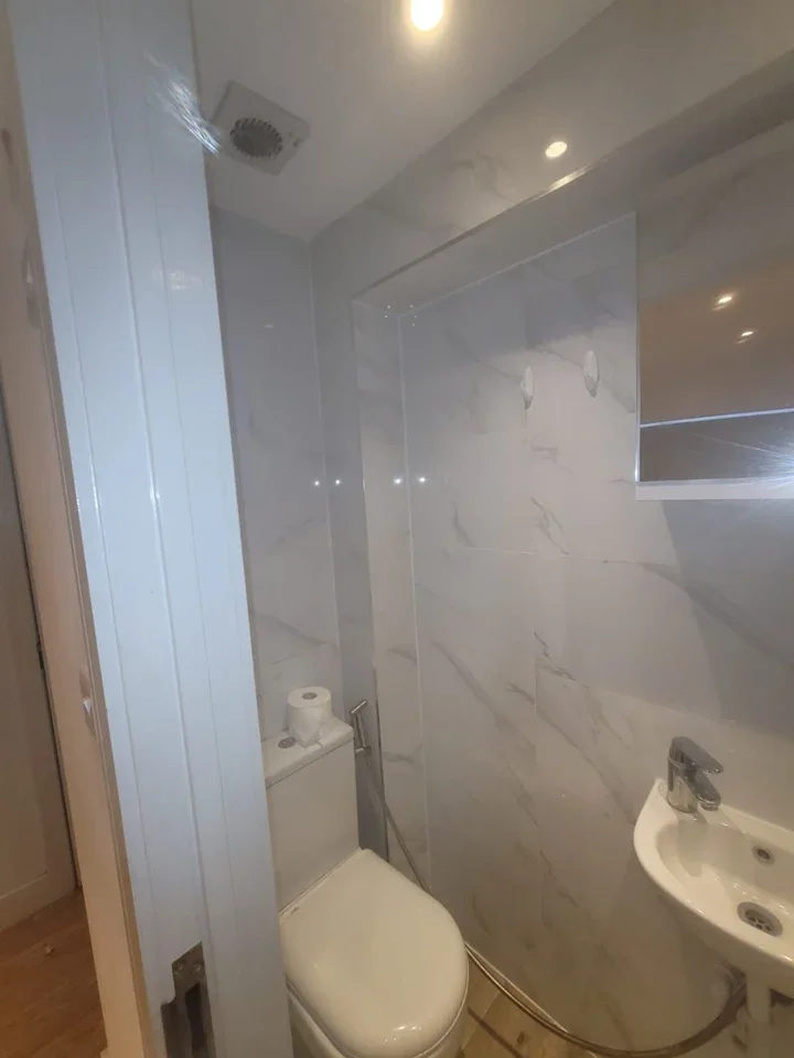 Room Coleridge Way in Greater London