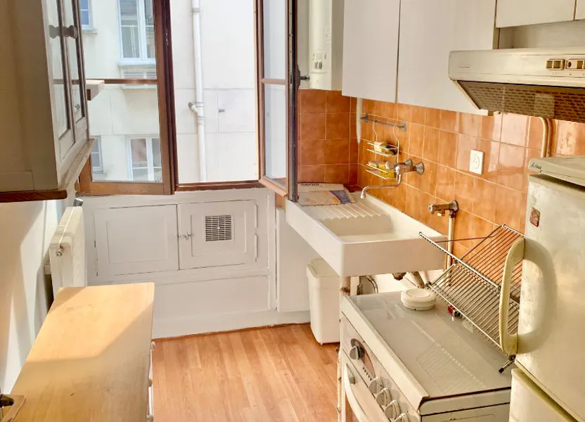 Appartement Avenue Secrétan à Paris