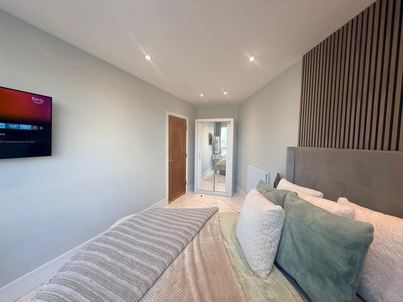 Room Wards Wharf Approach in Greater London