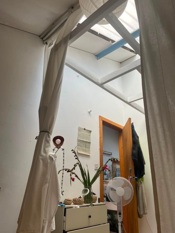 Room Dace Road in Greater London