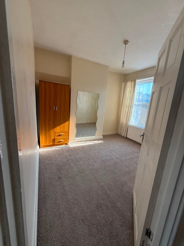 Room Embleton Road in Greater London