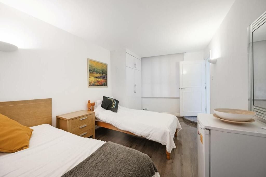 Flat Bishopsgate in City of London