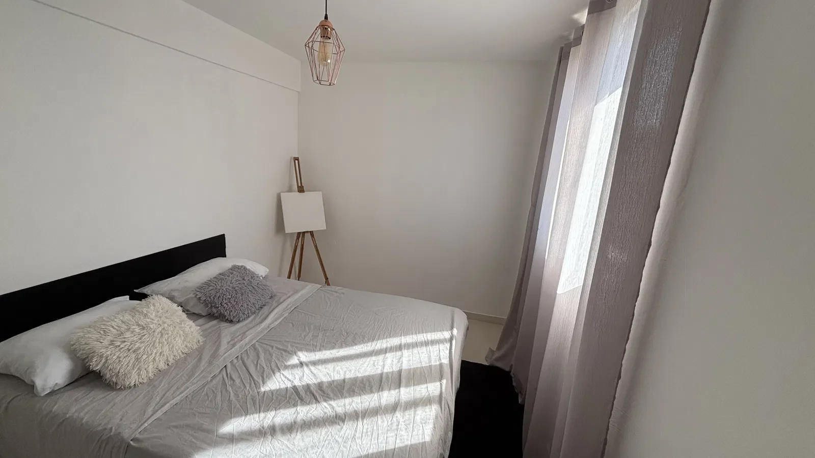 Room Square Jean Garino in Vallauris