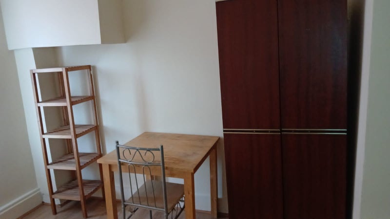 Room Colworth Road in Greater London