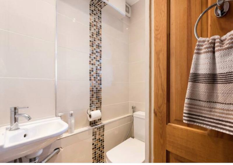 Room Hudson Close in Greater London