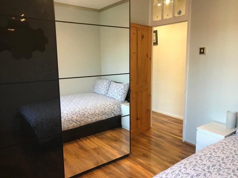 Room Hudson Close in Greater London