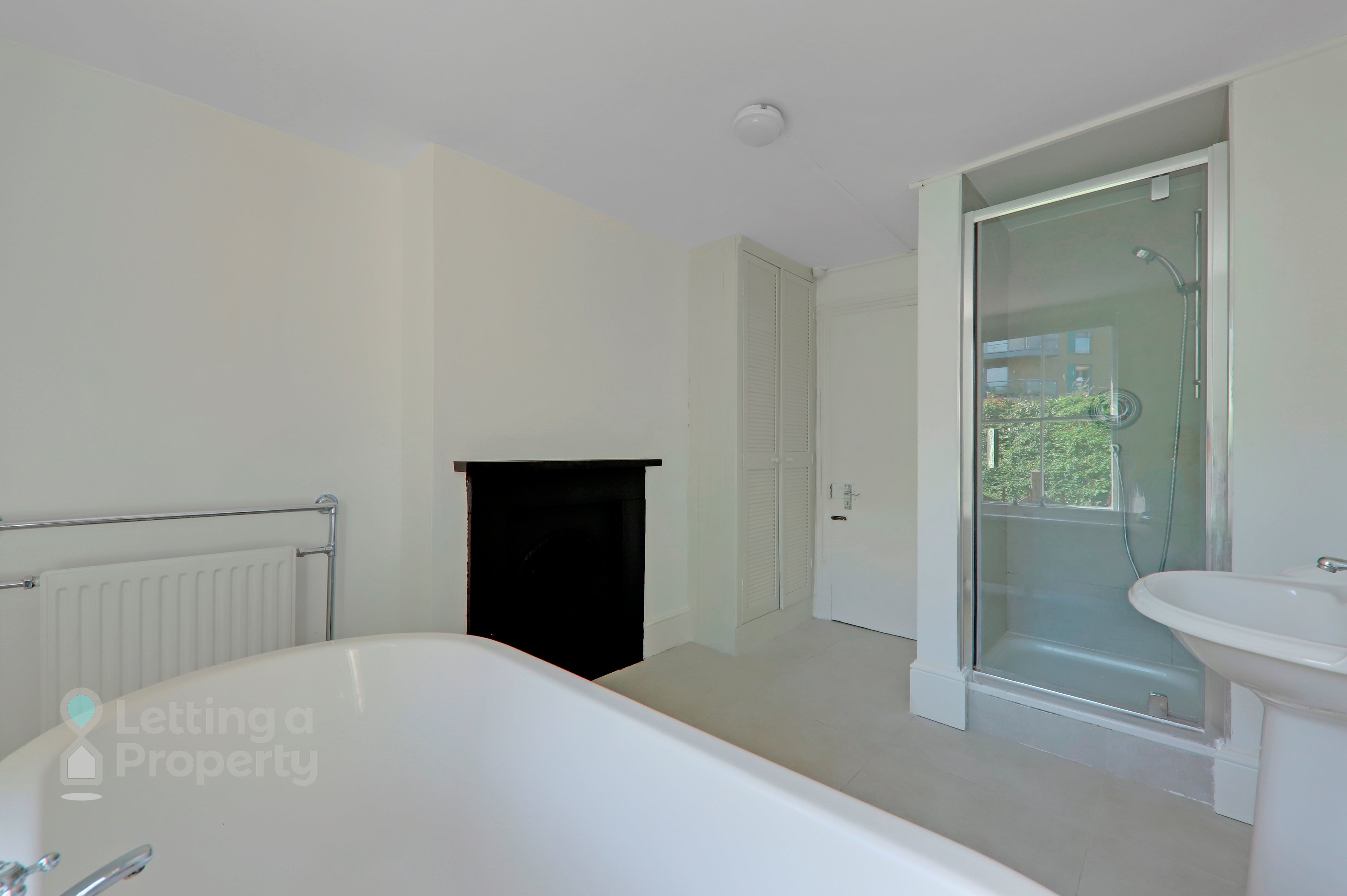 House Mayall Road in Greater London