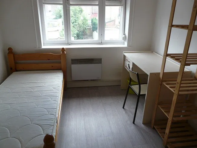 Room Rue Denis du Péage in Lille