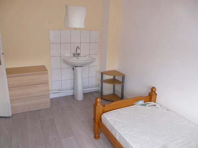 Room Rue Denis du Péage in Lille