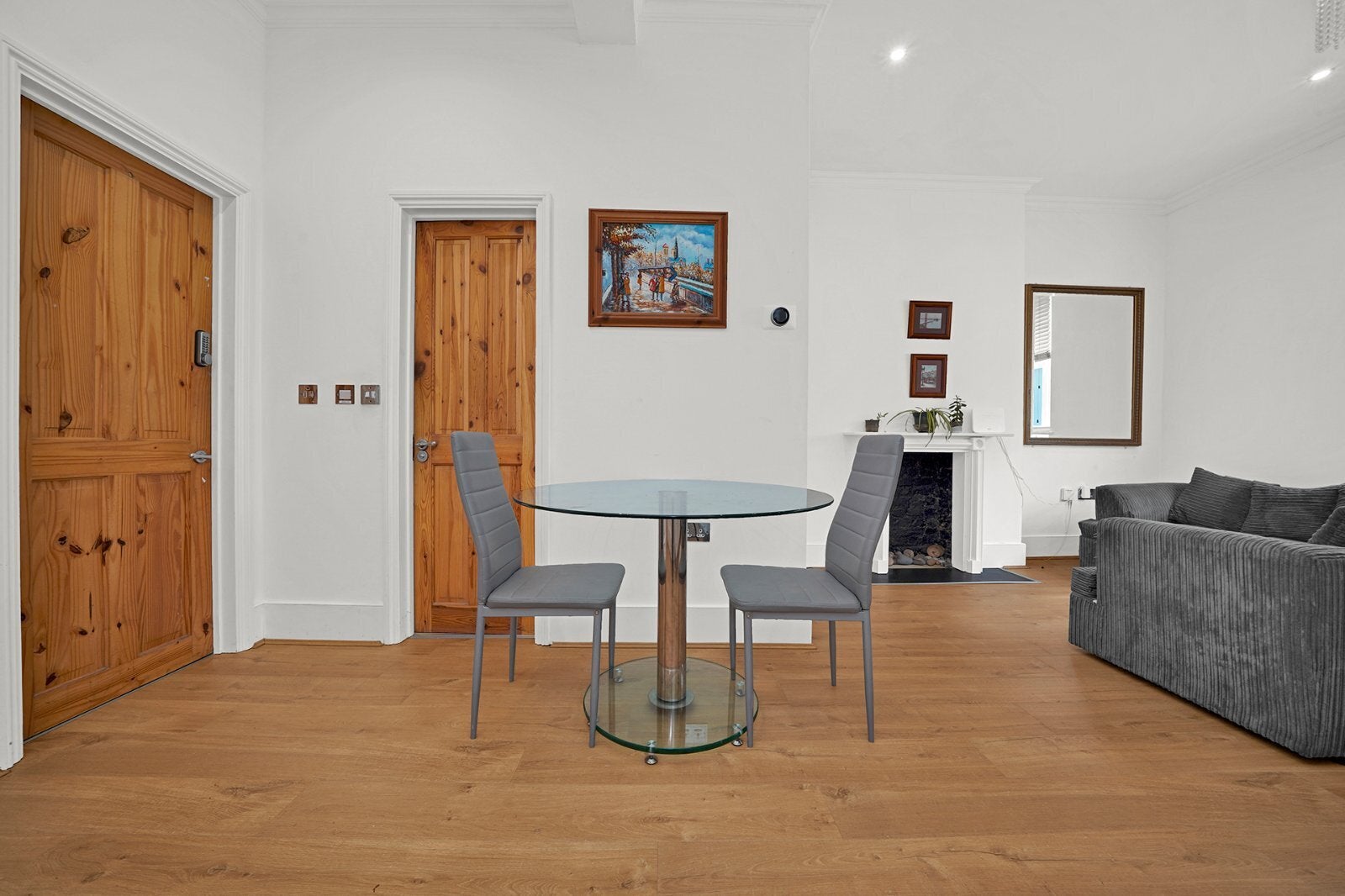 Flat Malden Road in Greater London