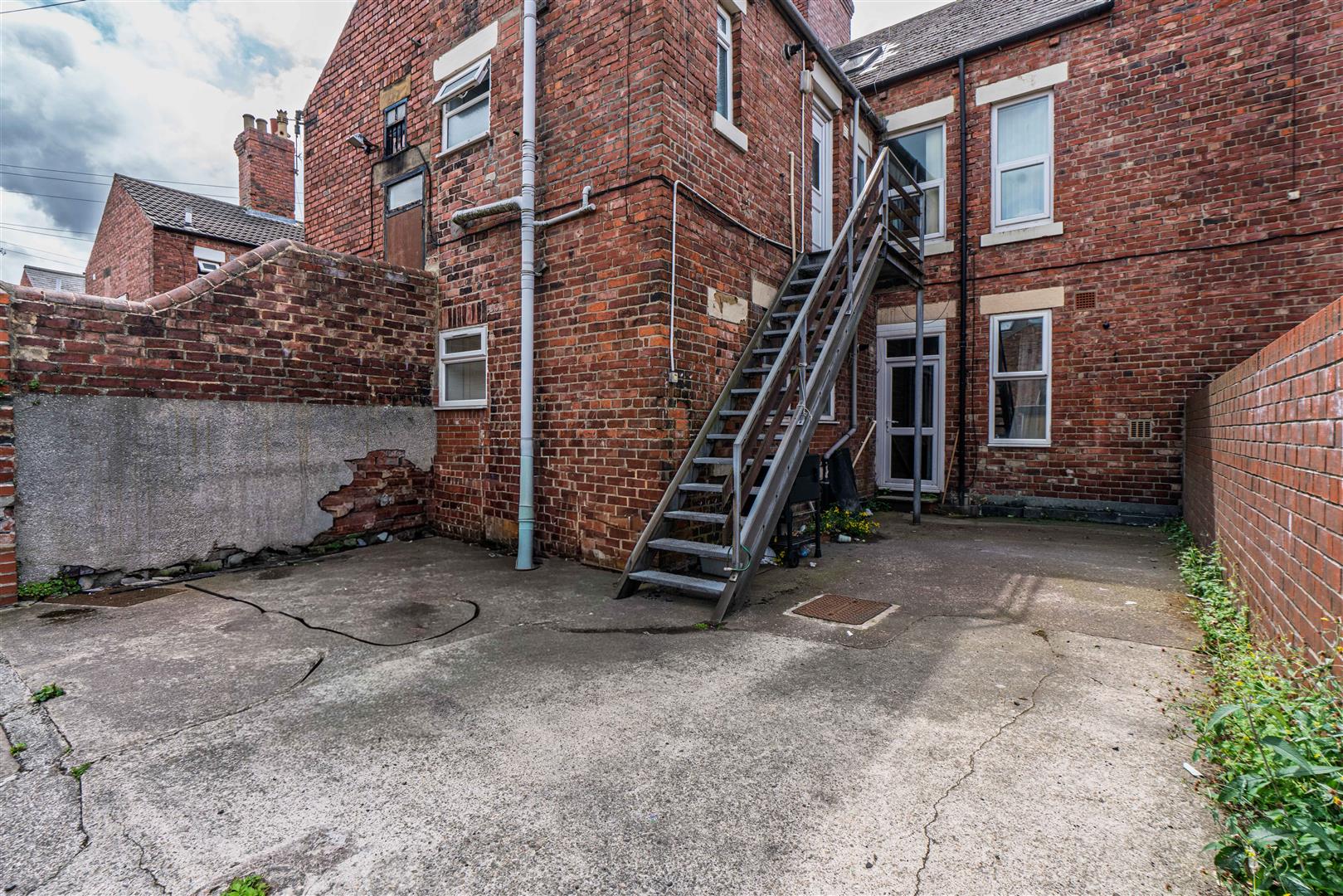 Flat Forsyth Road in Newcastle upon Tyne