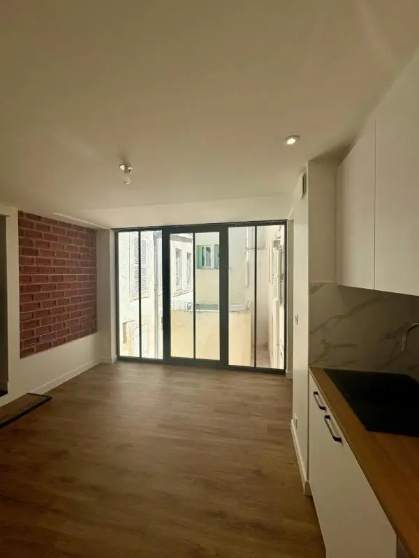 Flat Rue Gambetta in La Rochelle