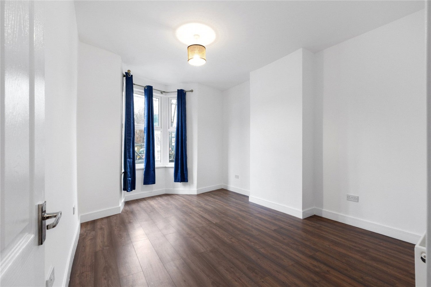 Flat Seven Sisters Road in Greater London