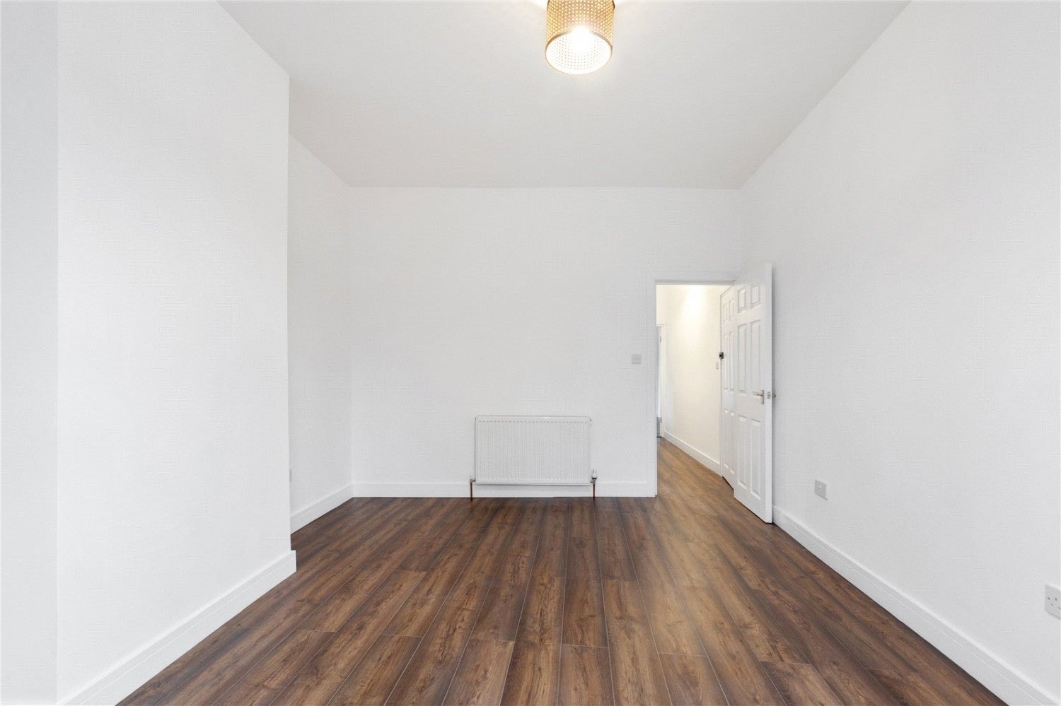 Flat Seven Sisters Road in Greater London