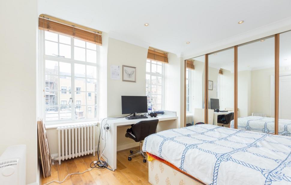 Flat Hallam Street in City of Westminster