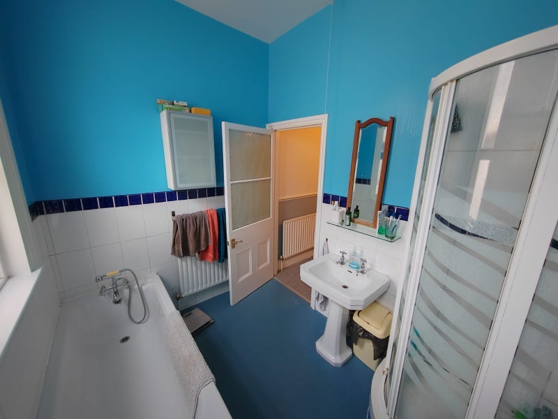 Room Cranbrook Road in Bristol