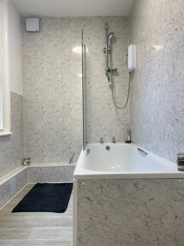 Room Widmore Road in Greater London