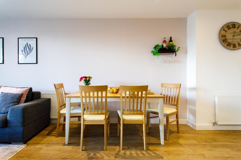 Room Bolinder Way in Greater London