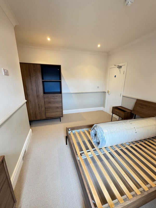 Room Crosfield Street in Warrington