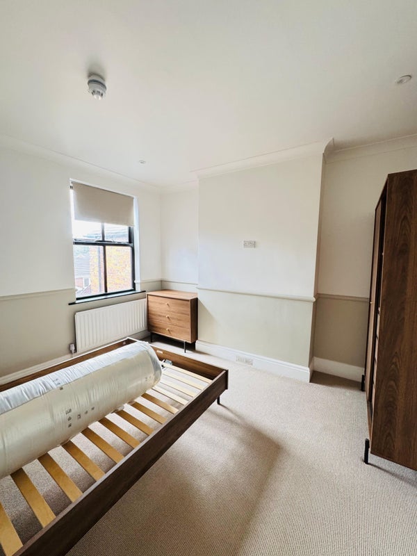 Room Crosfield Street in Warrington