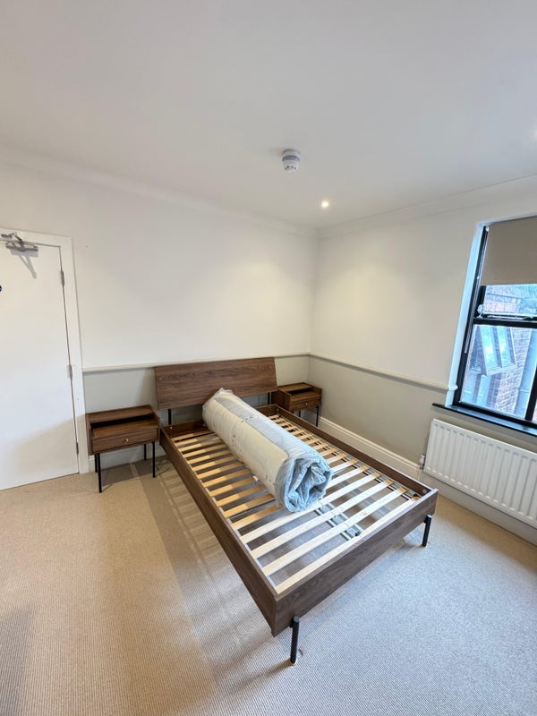 Room Crosfield Street in Warrington