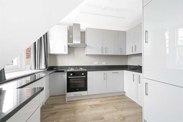 Flat Addison Gardens in Greater London