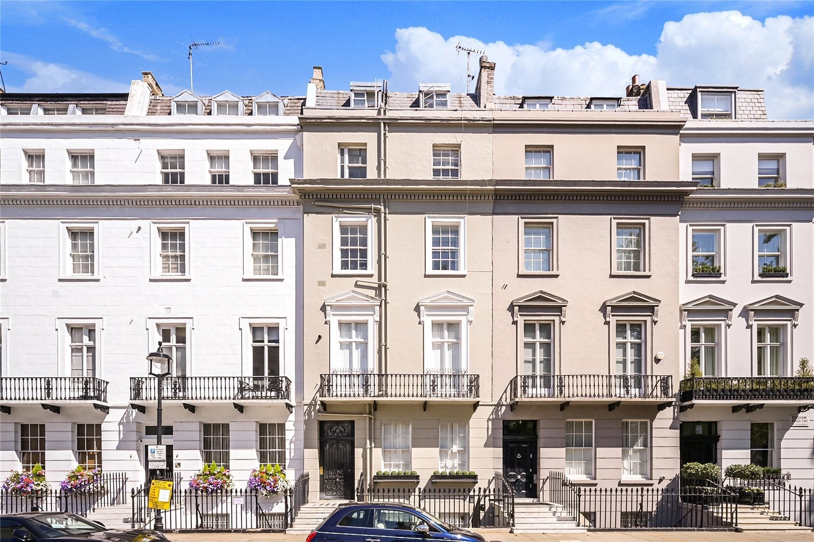 Flat Chesham Place in City of Westminster