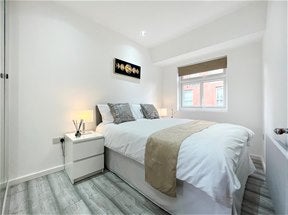 Flat Petty France in City of Westminster