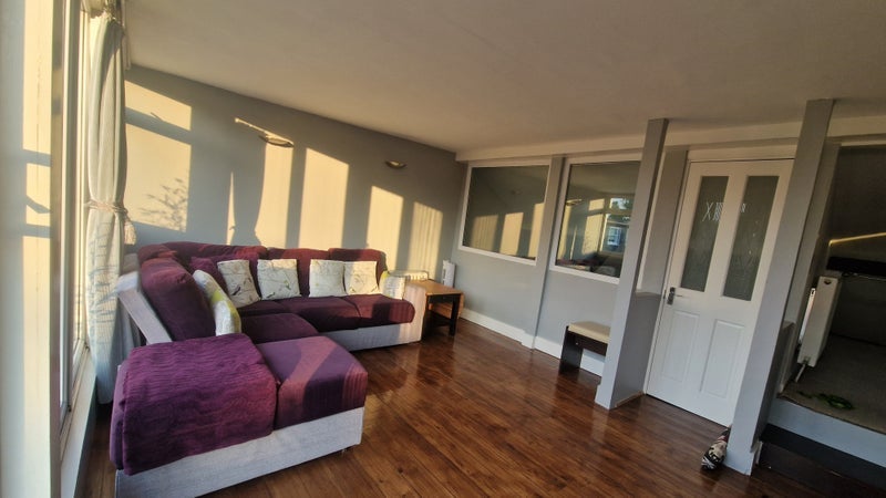 Room Lothair Road in Greater London