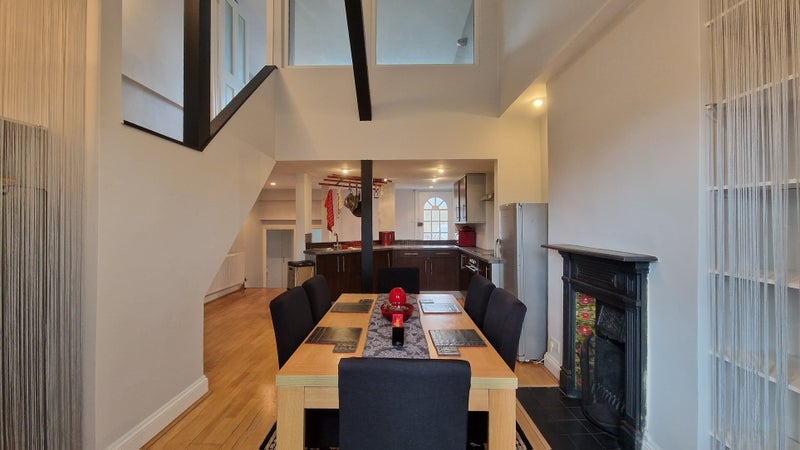 Room Lothair Road in Greater London