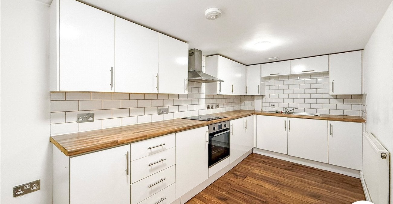 Flat Balmoral Road in Gillingham