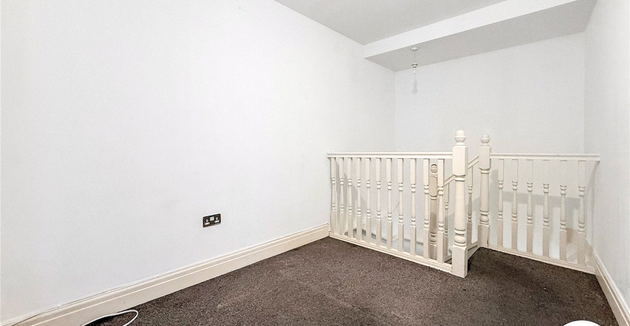Flat Balmoral Road in Gillingham