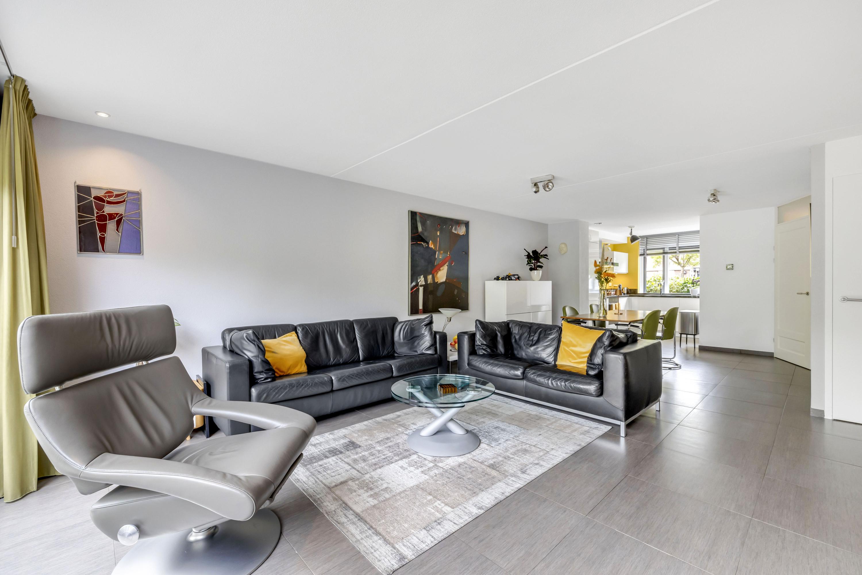 Tussenwoning te koop: Thurleede 5, Barendrecht