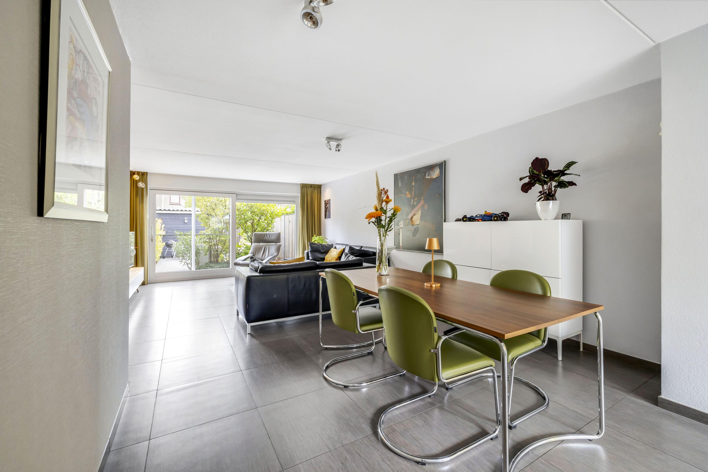 Tussenwoning te koop: Thurleede 5, Barendrecht