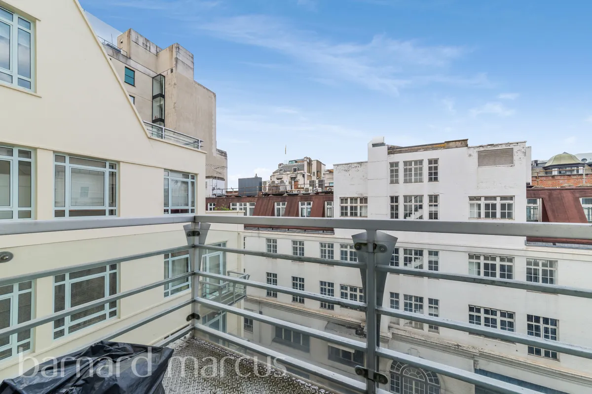 Flat John Adam Street in City of Westminster
