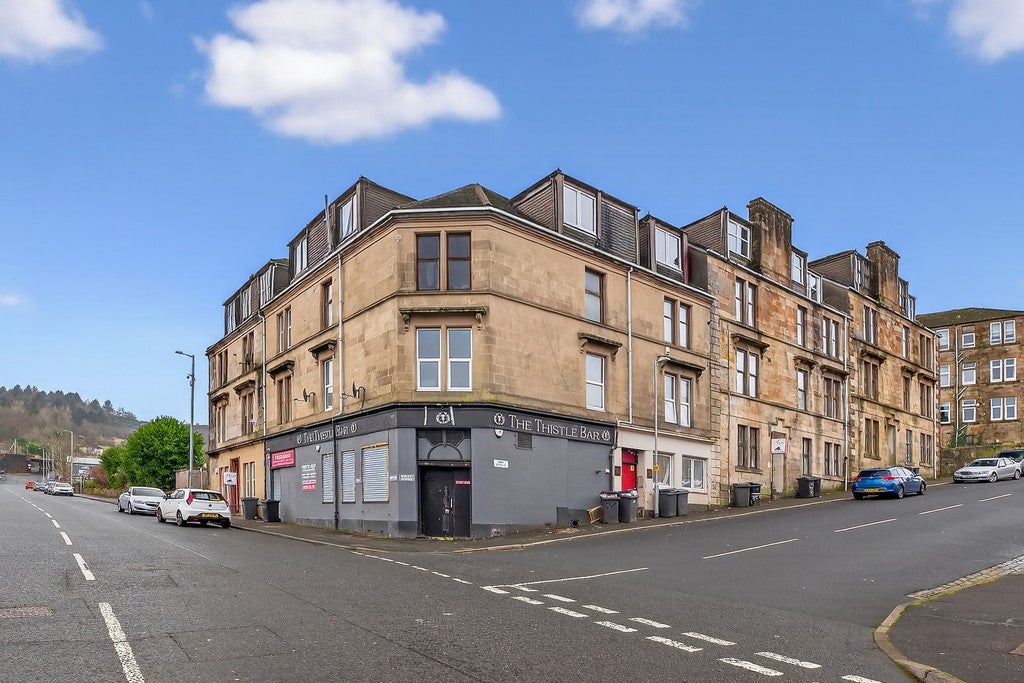 Flat Dempster Street in Greenock