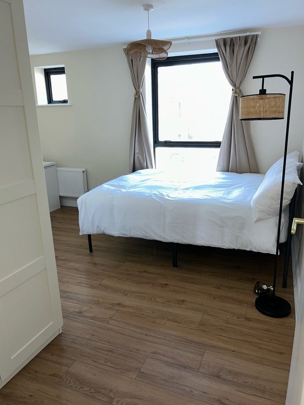 Room Pawson's Road in Greater London