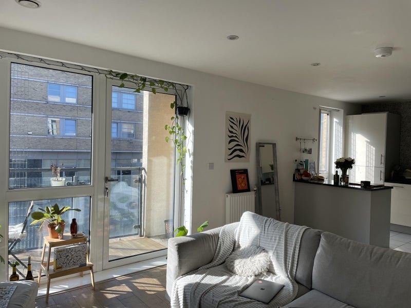 Room Greenwich High Road in Greater London