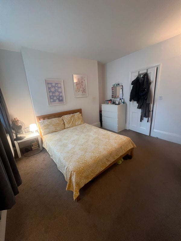 Room Canterbury Crescent in Greater London
