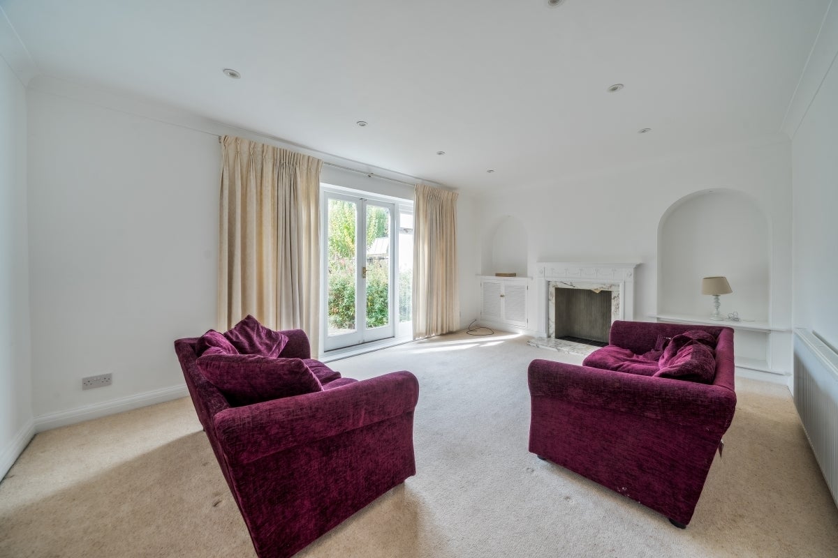 House Beechwood Avenue in St Albans