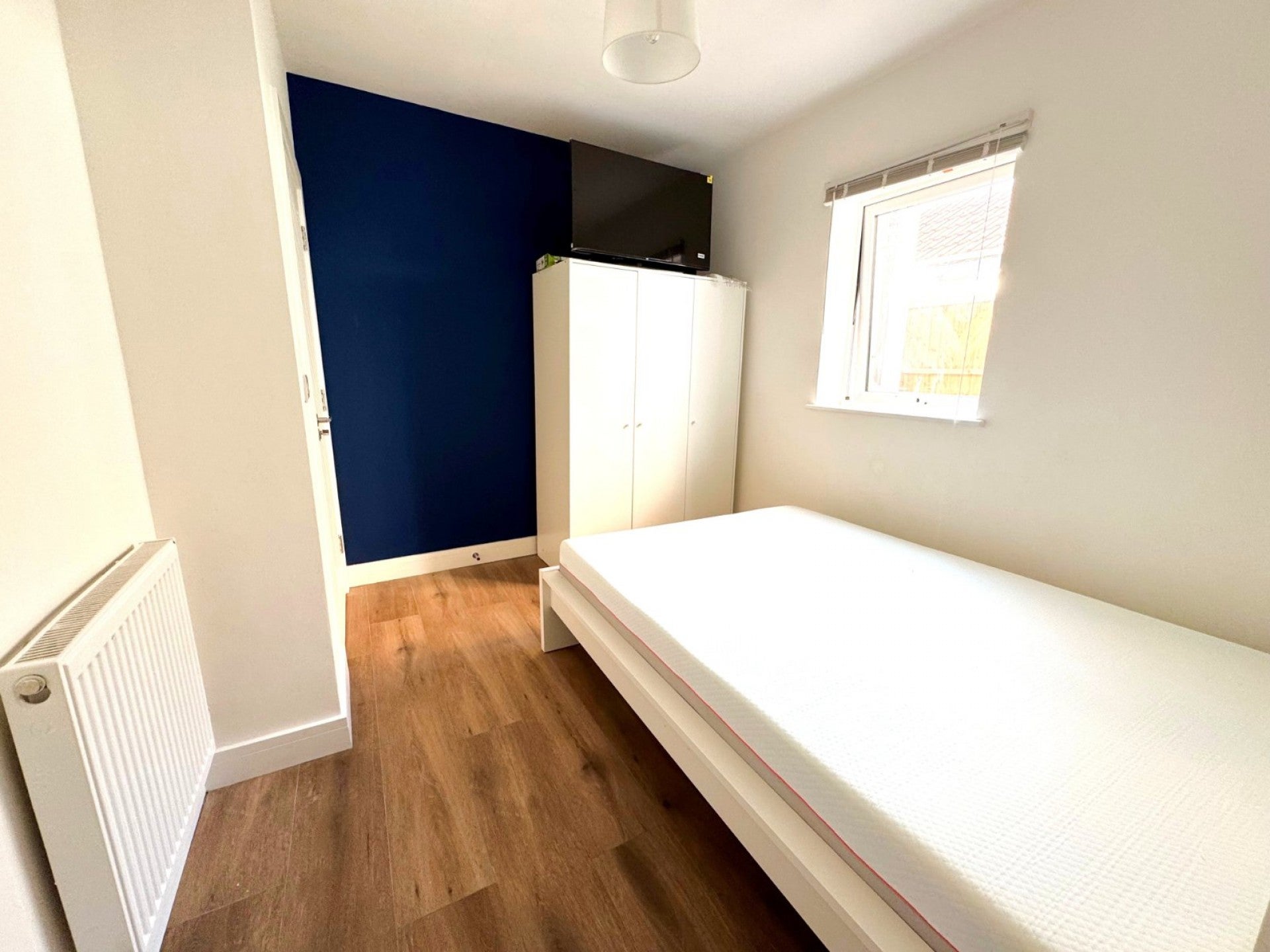Room Whitecross Road in Weston-super-Mare