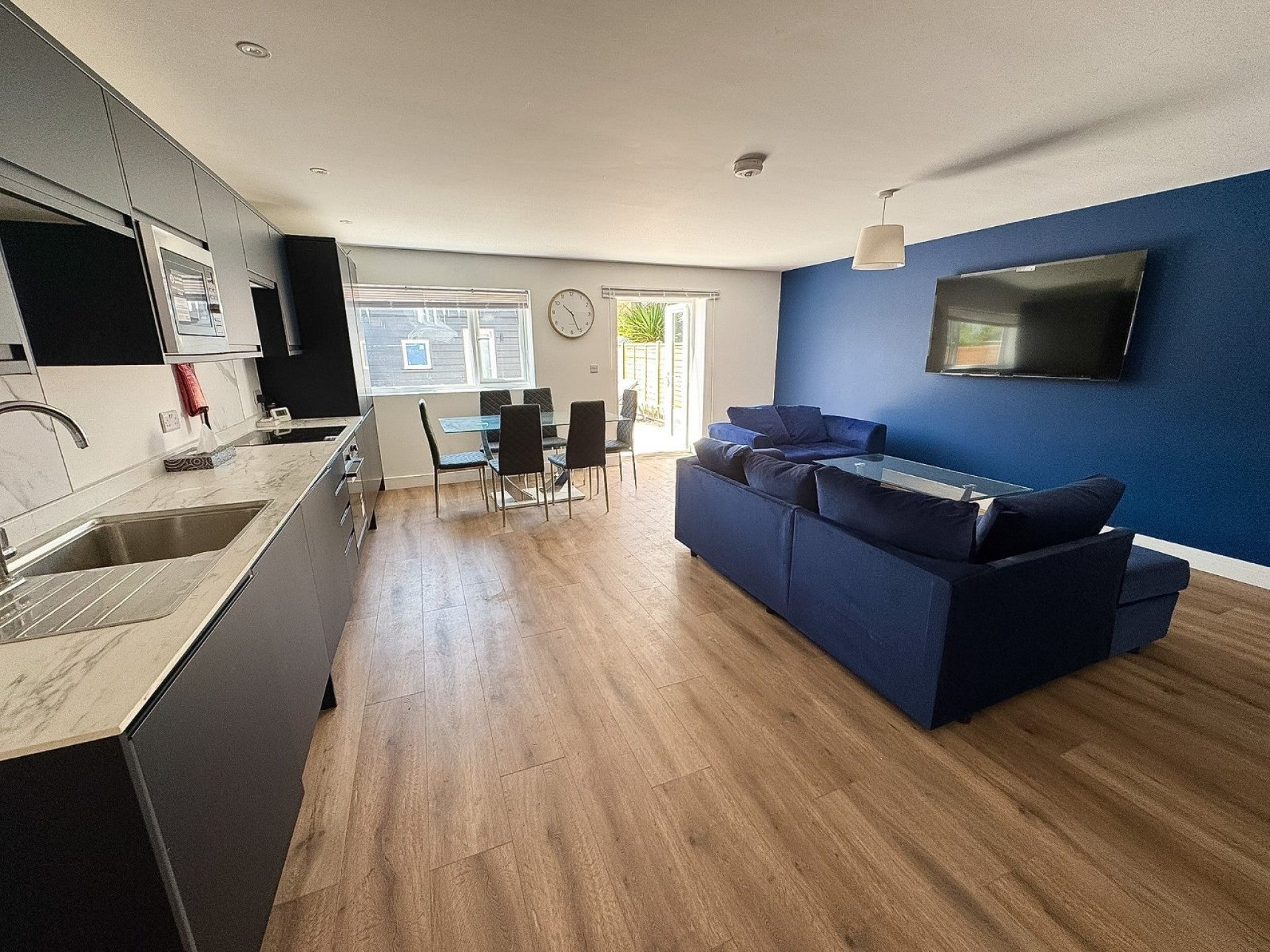 Room Whitecross Road in Weston-super-Mare