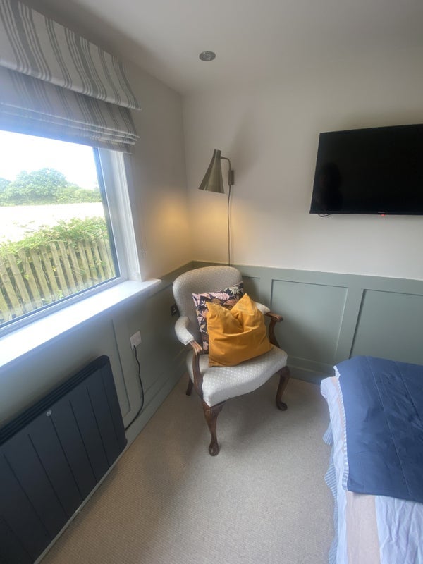 Room Mainwaring Road in Over Peover