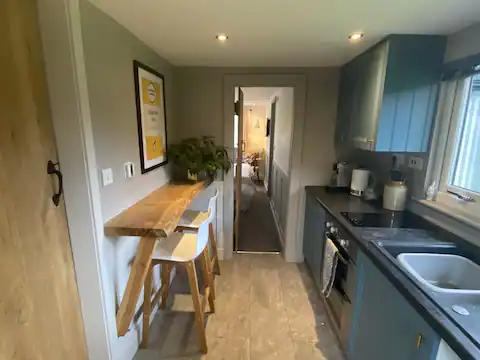 Room Mainwaring Road in Over Peover